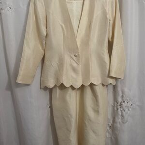Elegant Cream, 100% Silk Skirt Suit